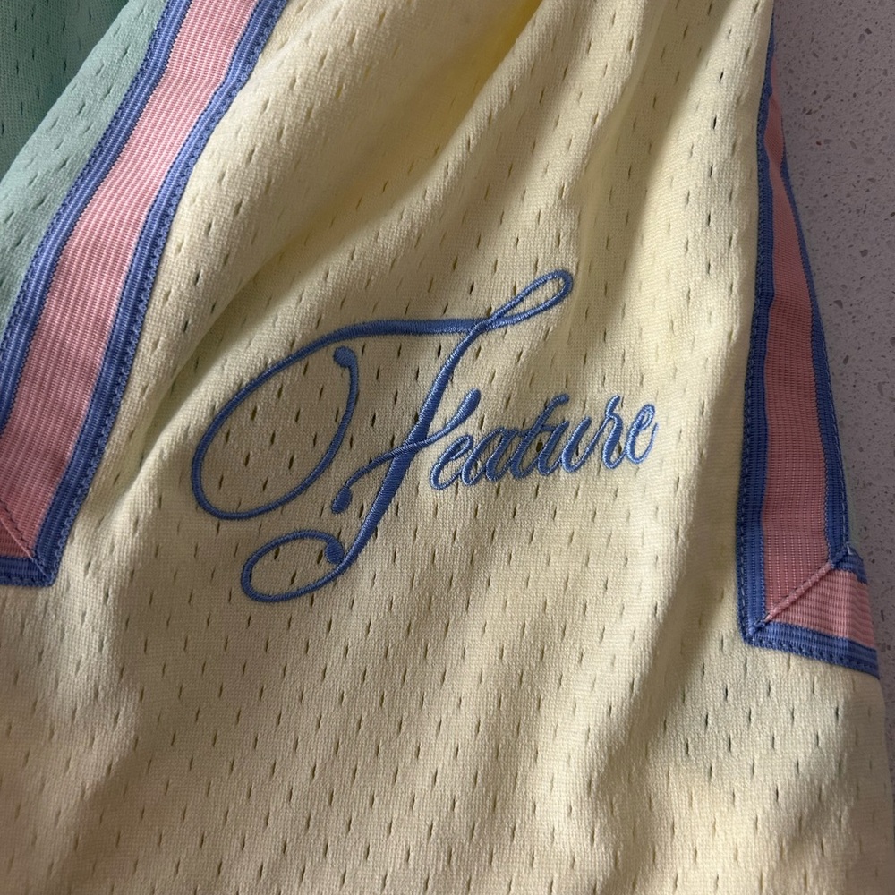 MITCHELL & NESS FEATURE X MITCHELL & NESS BASKETBALL SHORTS GREEN XL $150 - Picture 7 of 13